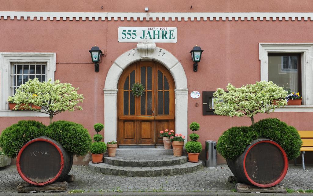 Hotel Gruener Baum Pommersfelden Eksteriør billede